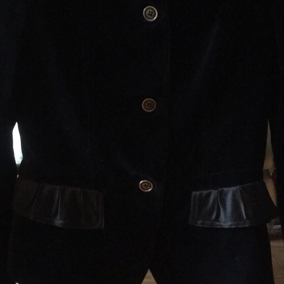 Navy Velvet Burberry Blazer with black satin trim - Picture 2 of 5